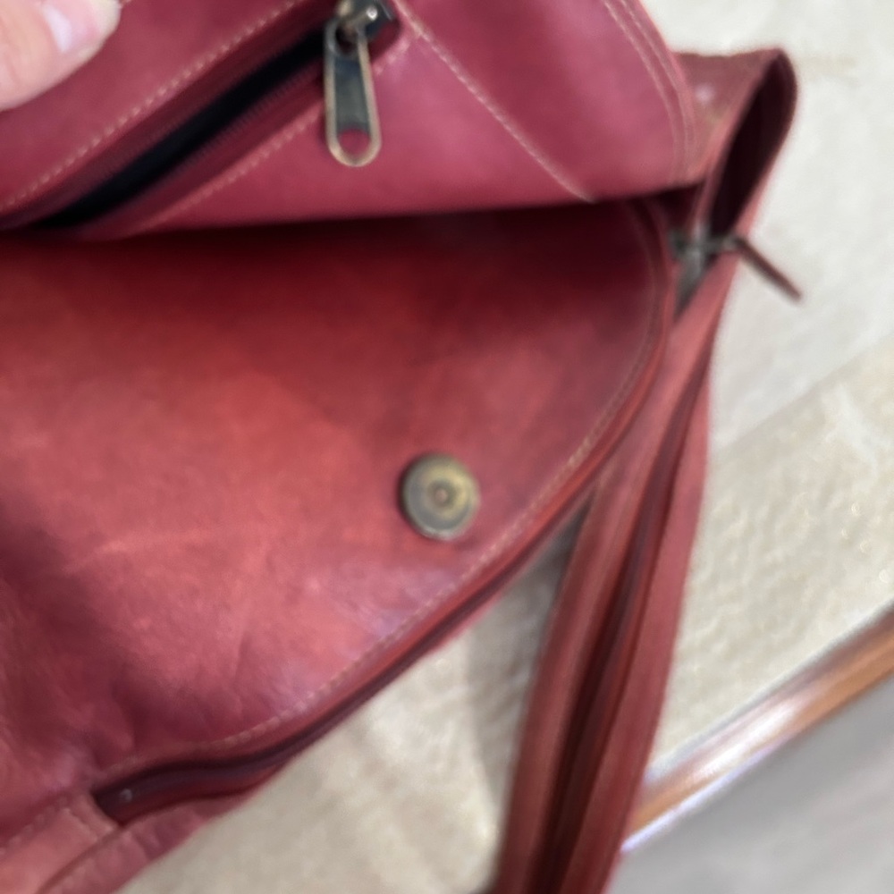 Chaos Leather Collection Backpack Shoulder Bag - Picture 13 of 16